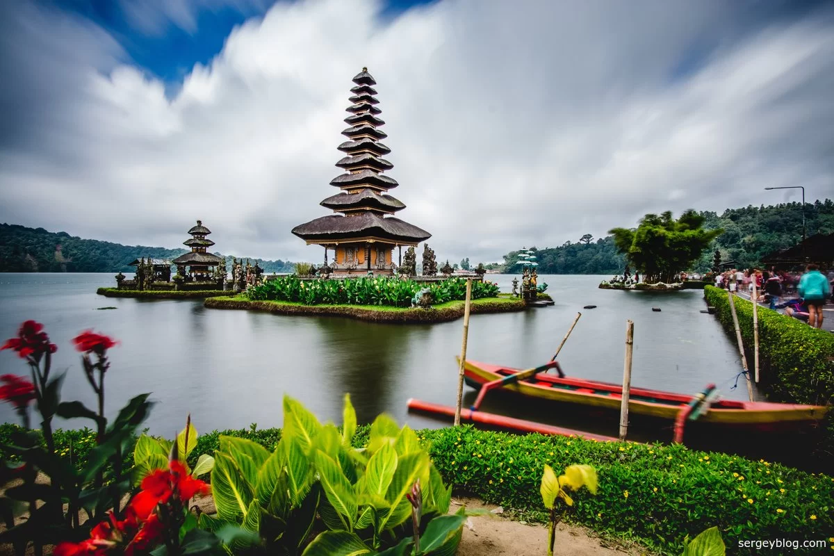 Индонезия: история, погода, язык, религия и валюта